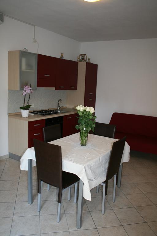Alma Apartment 시르미오네 외부 사진